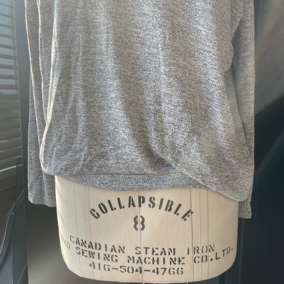 Wilfred Free grey V neck casual sweatshirt - Picture 3 of 4